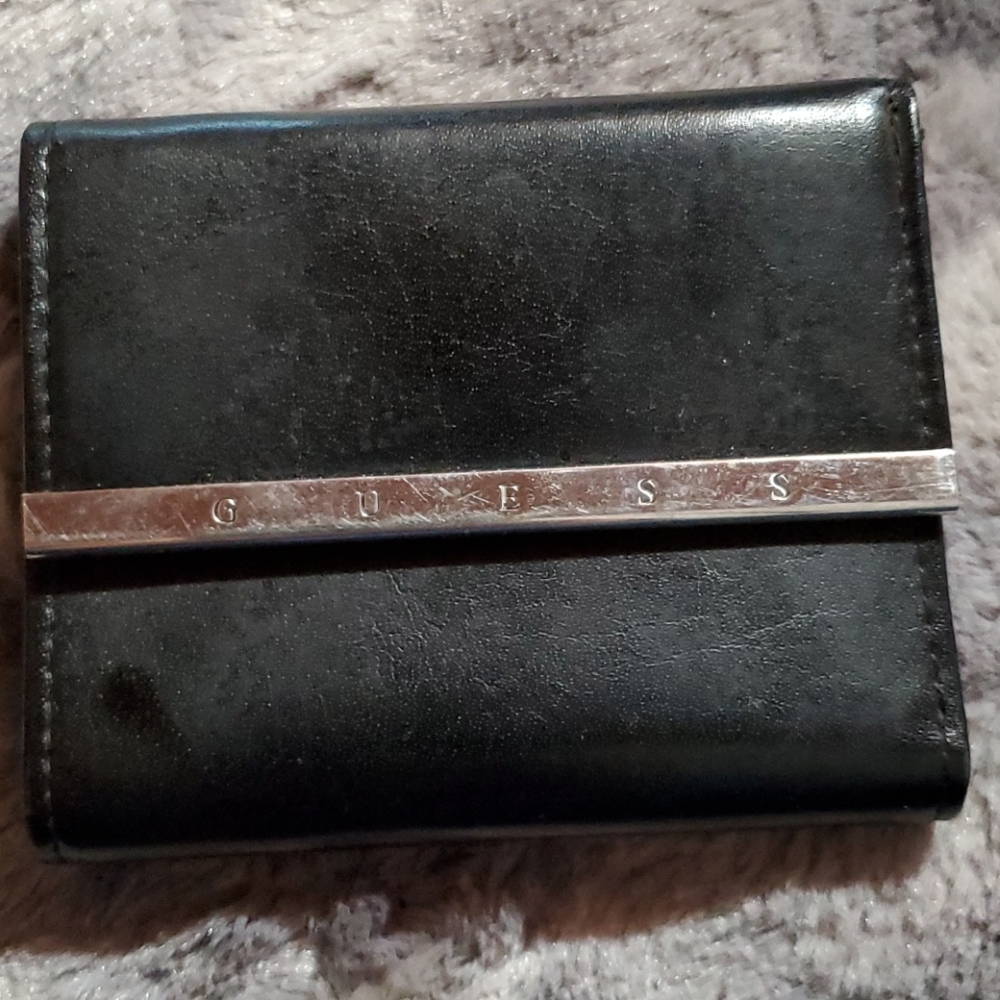 Guess wallet black